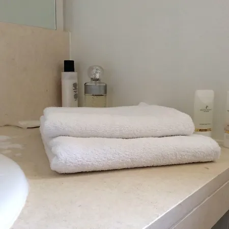 Des Vergnes Nyaraló Esse